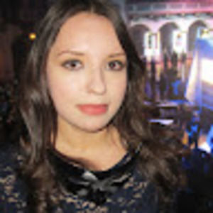 Meet your Posher, Yesenia
